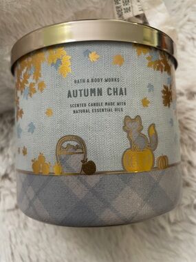Bath & Body Works Autumn Chai Candle - Light Blue & Gold